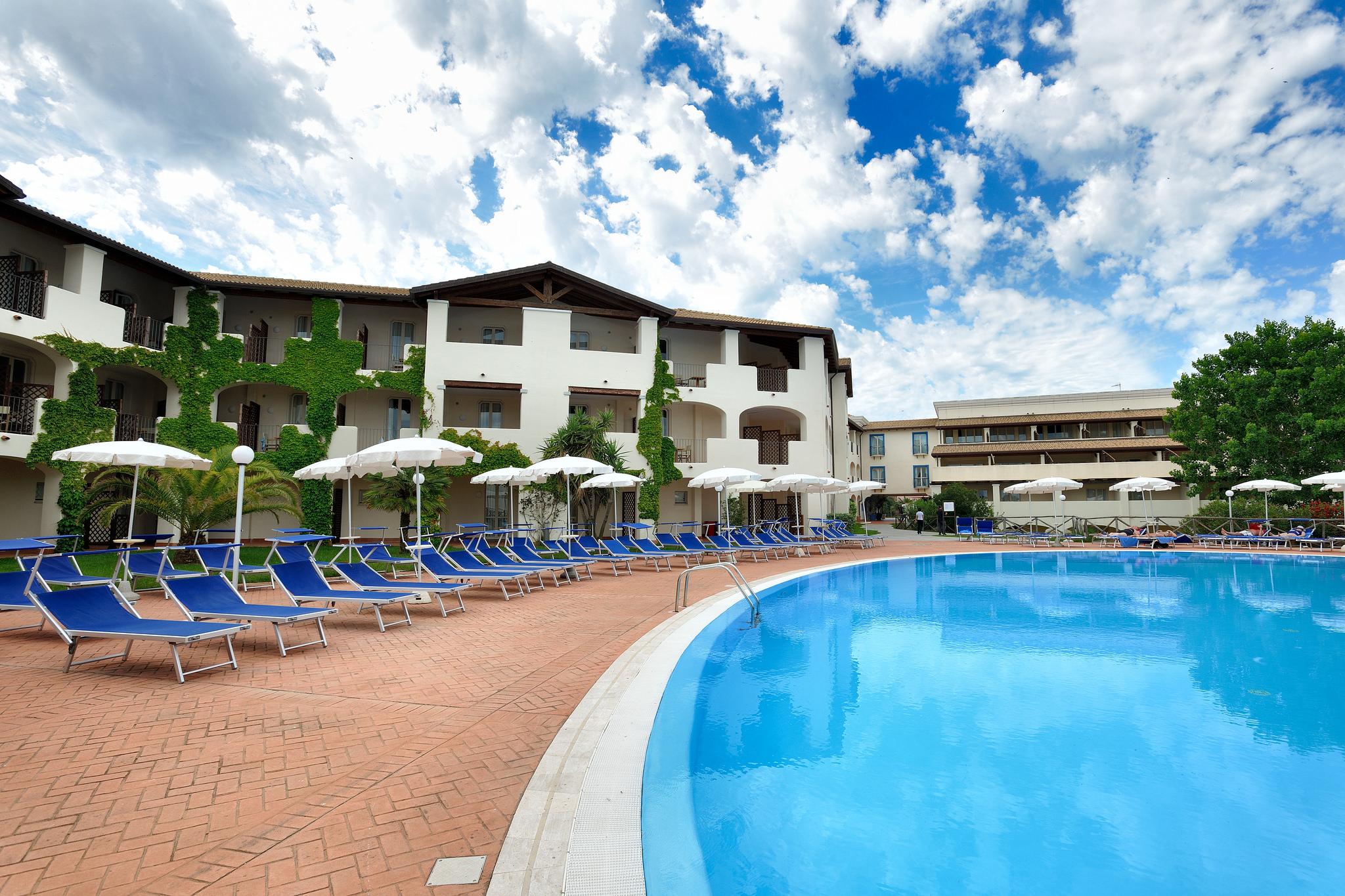 Resort Cala Della Torre 4*