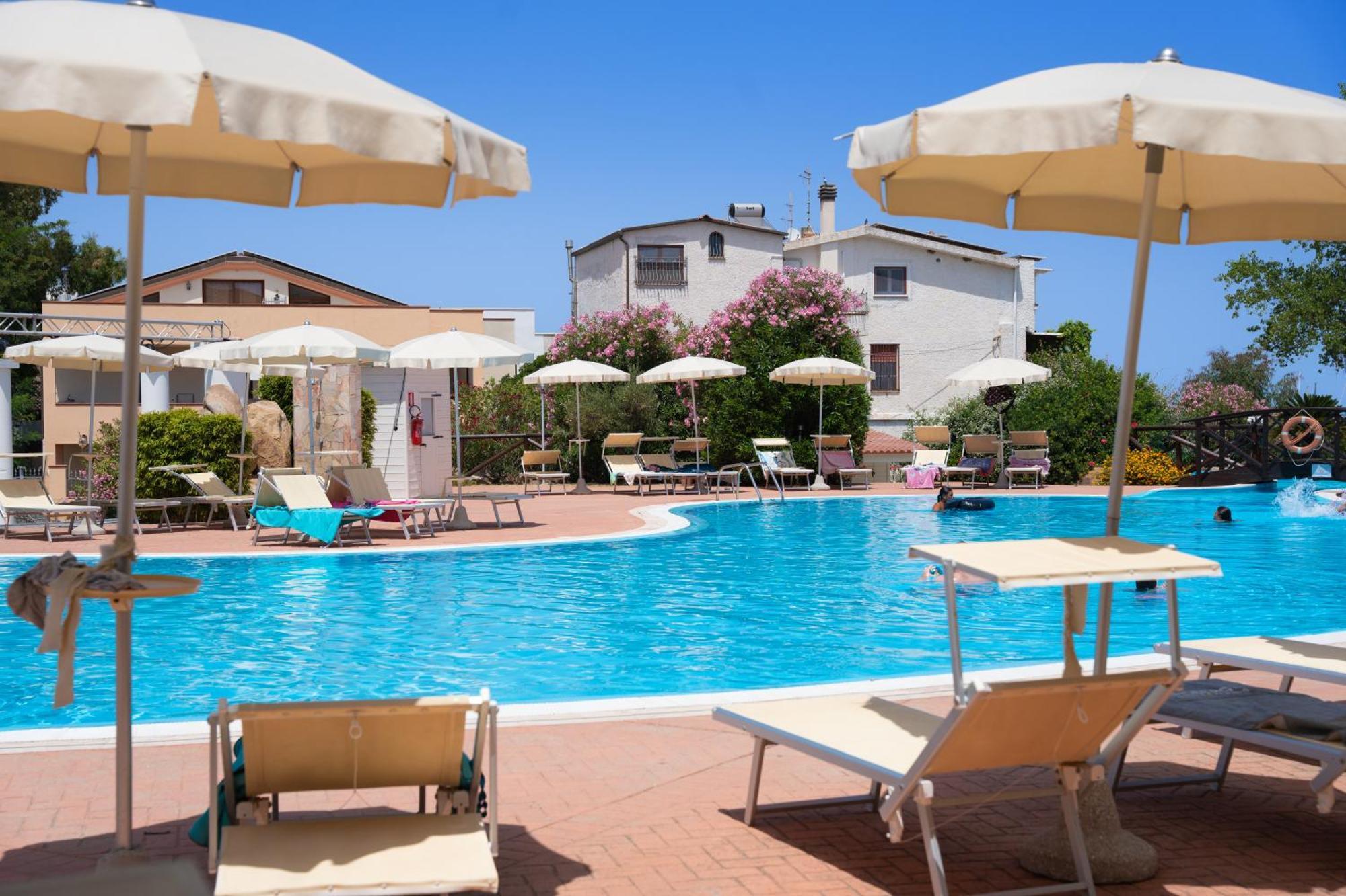 Cala Della Torre Resort La Caletta